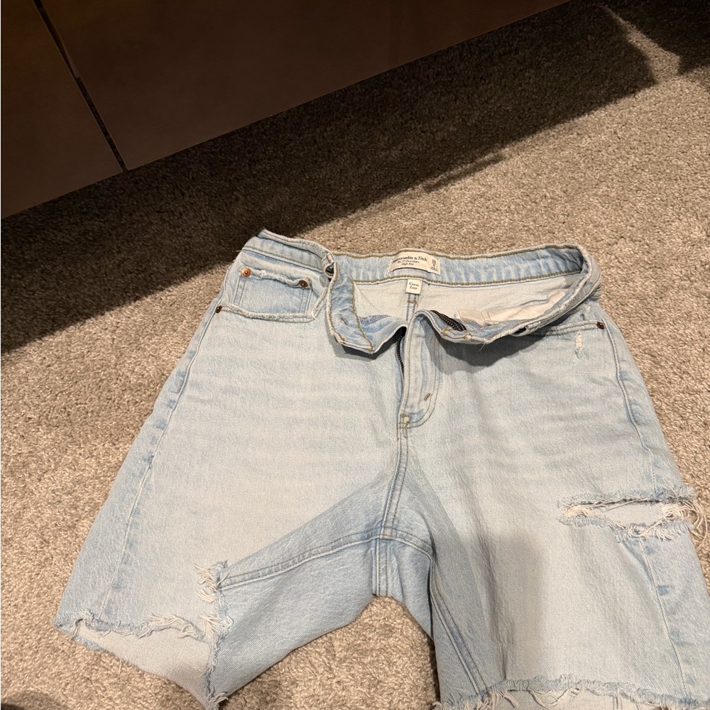 Abercrombie & Fitch Light Blue High-Rise Dad Shorts 7inch curve love